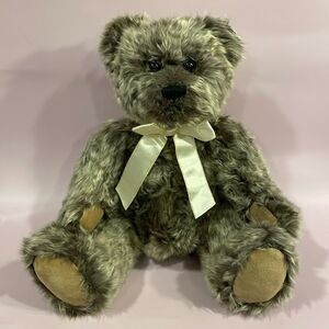 Ty Classics Collection “Winthrop” the Bear Plush 2003 Excellent Used Condition
